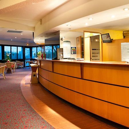 Egg Hotel Gonesse Kültér fotó