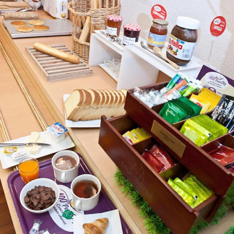 Egg Hotel Gonesse Kültér fotó